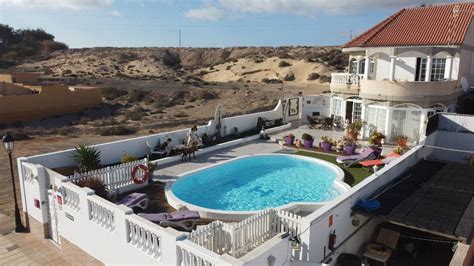 gay fuerteventura|Beautiful gay naturist beach .